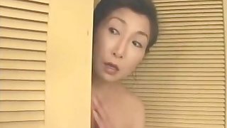 Mature Japanese wife gets fucked in drop c fall